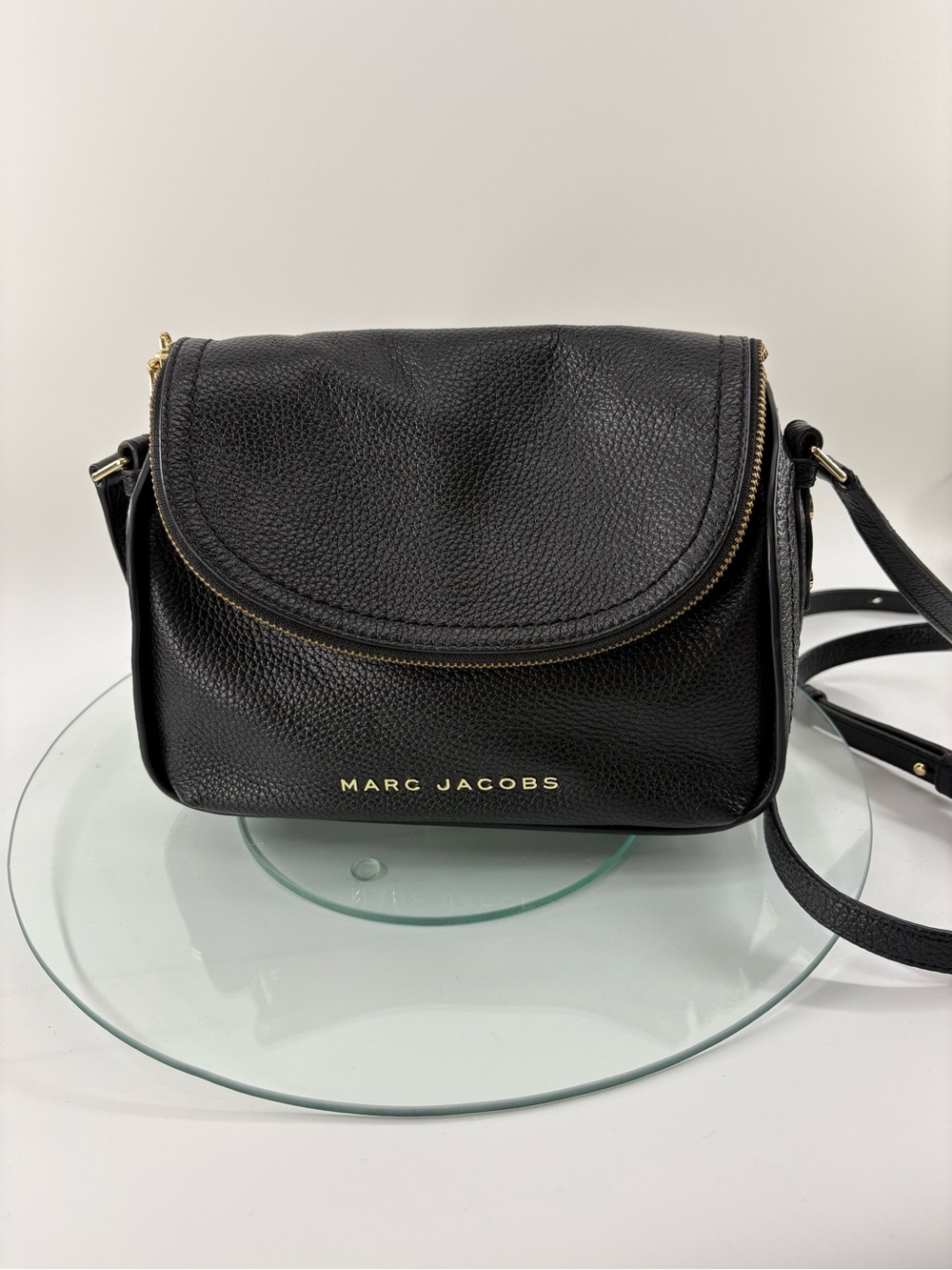 Marc Jacobs The Groove Mini Messenger Crossbody Bag Black Pebbled Leather